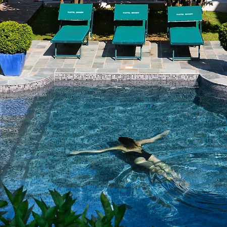 Demeure Castel & Otel Brando