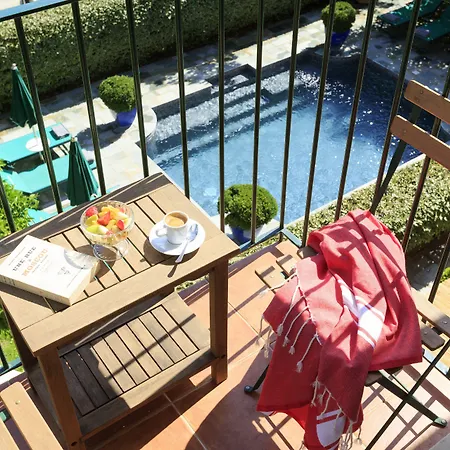 Hotel Demeure Castel & 4*