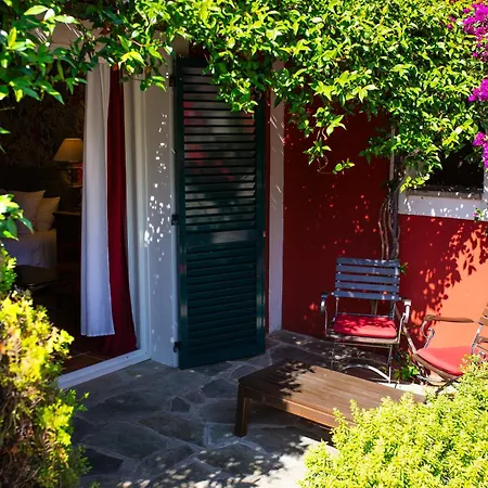 Demeure Castel & Hotel 4*