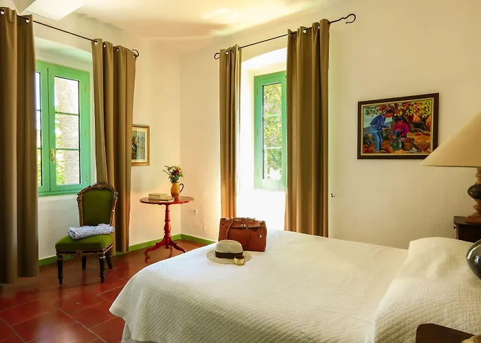 Hotell Demeure Castel & 4*