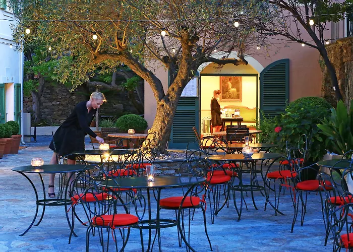 Demeure Castel & Hotell Brando
