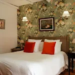 Demeure Castel & Hotel Brando