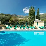 Demeure Castel & Hotel Brando