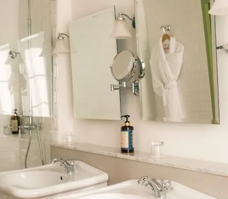 Demeure Castel & Hotel 4*