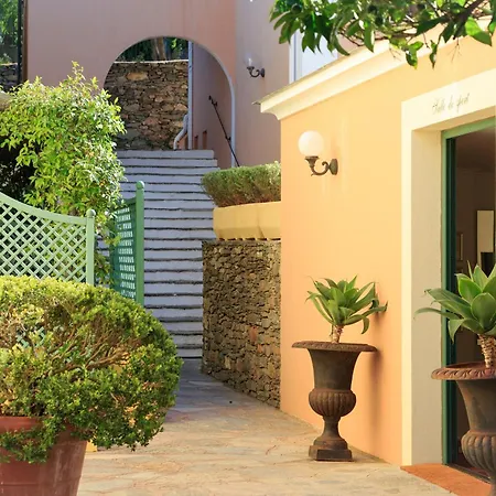 Hotel Demeure Castel & Brando