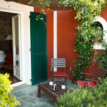 Hotel Demeure Castel & 4*