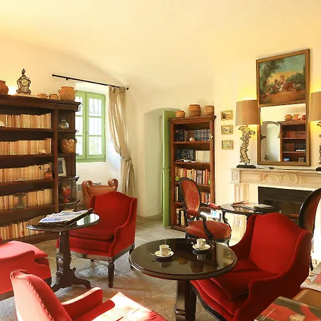 Szálloda Demeure Castel & 4*