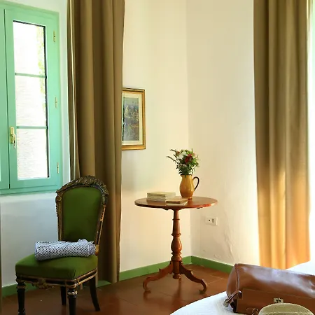 Demeure Castel & Hotell