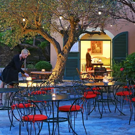 Demeure Castel & Hotell Brando