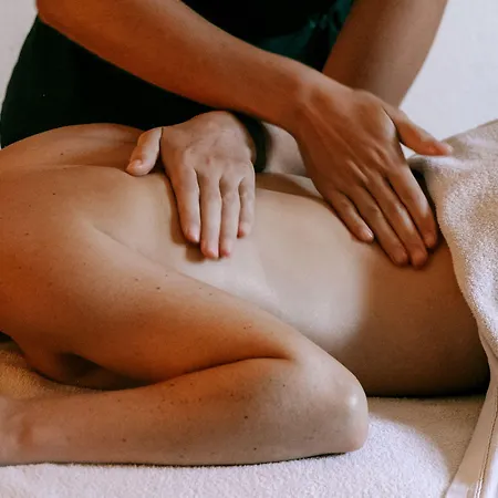 Hotell Demeure Castel & 4*