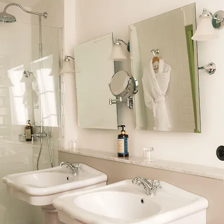 Demeure Castel & 4* Brando