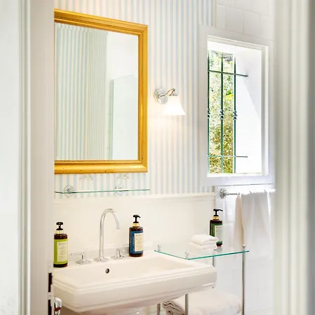 Demeure Castel & 4* Brando