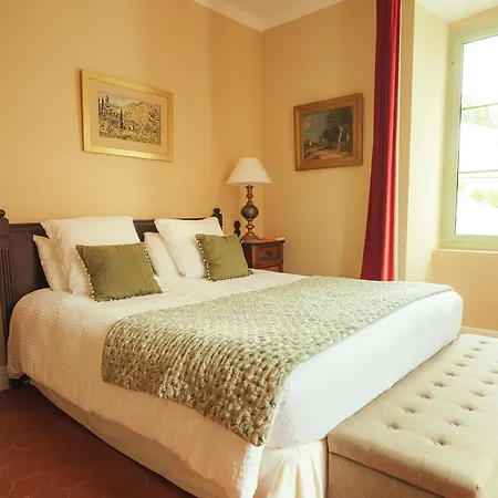 Hotell Demeure Castel &