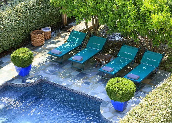 Demeure Castel & 4* Brando