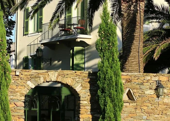 Demeure Castel & Hotel Brando