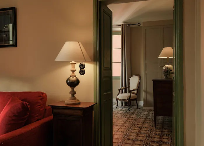 Demeure Castel & 4*